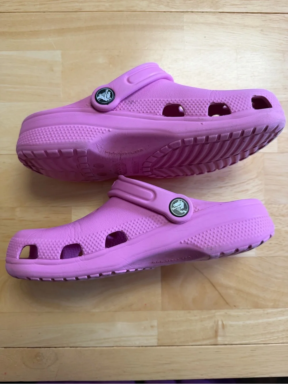 CROCS Kids Classic Clog  - pink - girls size 3